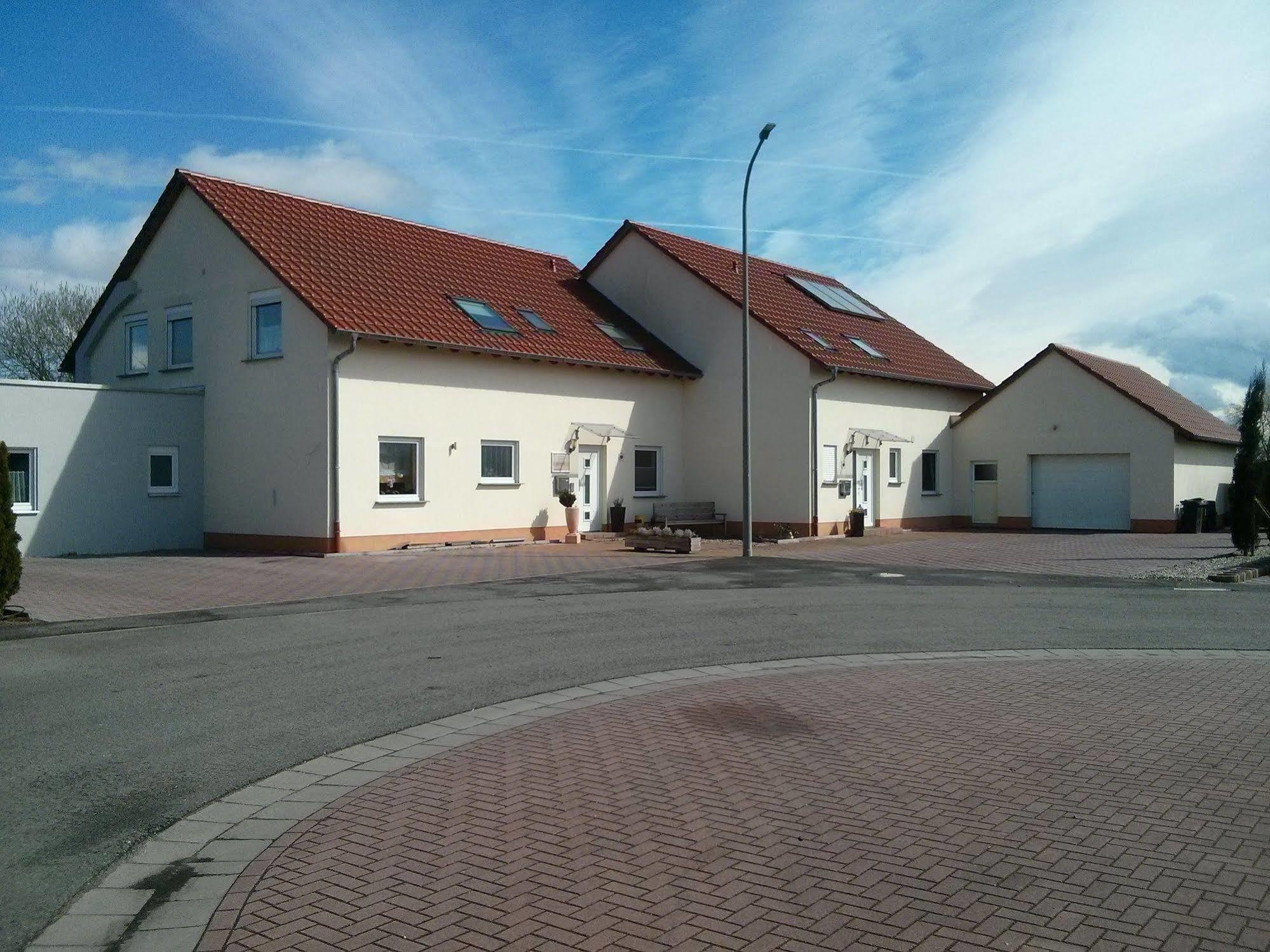 Ferienwohnungen Bella Vita Harthausen  Exterior photo